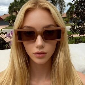 Retro Rectangle Brown Sunglasses – Slim 90s Style Shades